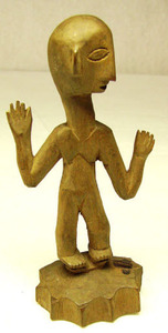22310_WKM (Ahnenfigur, ancestral figure of a man standing ).png