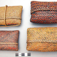 Wallets made of rattan (up-ig)