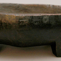 Hog-shaped food dish generally used only by priests