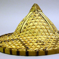 Woven hat with cross-hatched bamboo strips